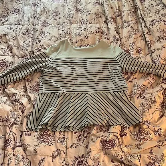 Talbots peplum top - Picture 1 of 4